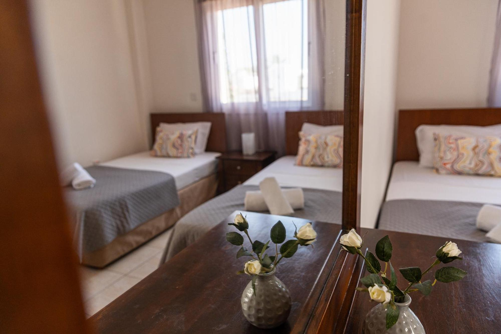 Konnos Villa Ekaterina 프로타라스 외부 사진